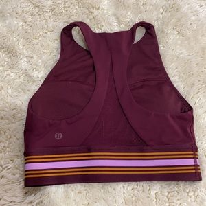 Lululemon high neck sport bra size 4 burgundy maroon